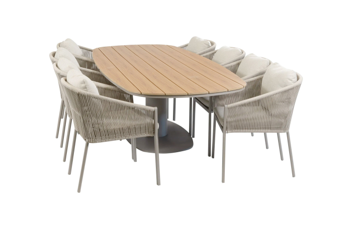 Elvira-Camel-Tower-Camel-4