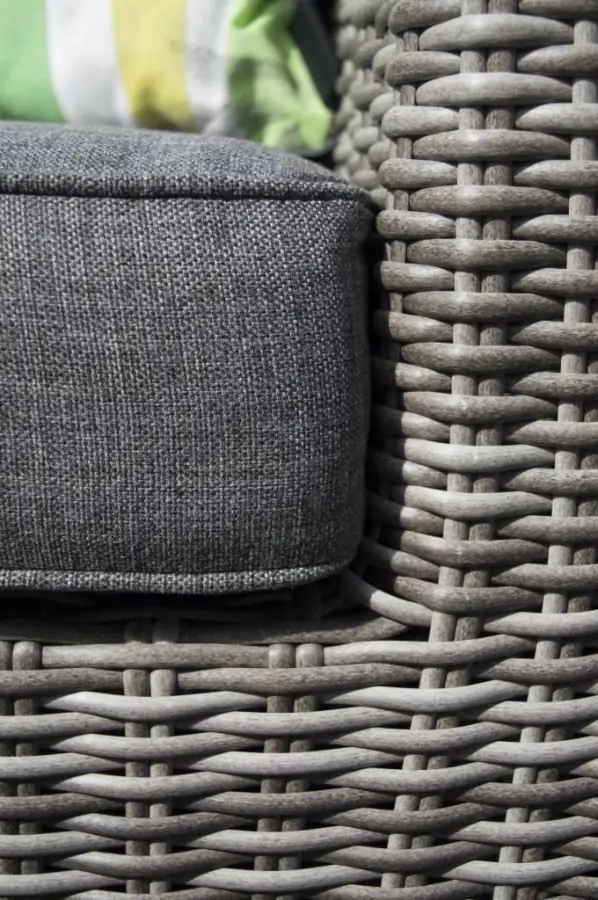Dublin linker bankdeel-Ash Grey-wicker-dikke loungekussens-grey loungekussens-detail