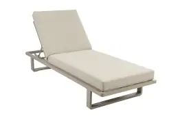 Ligbed Sint Maarten | met kussen | Champagne | Aluminium & Textileen